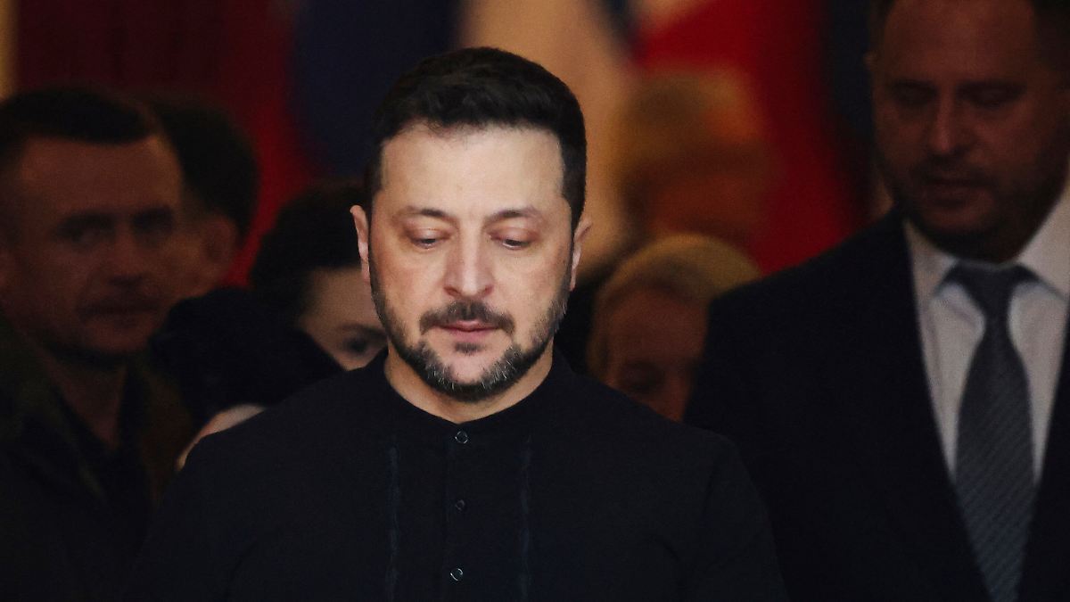 Selenskyj geht auf Trump zu und nennt Streit "bedauerlich"