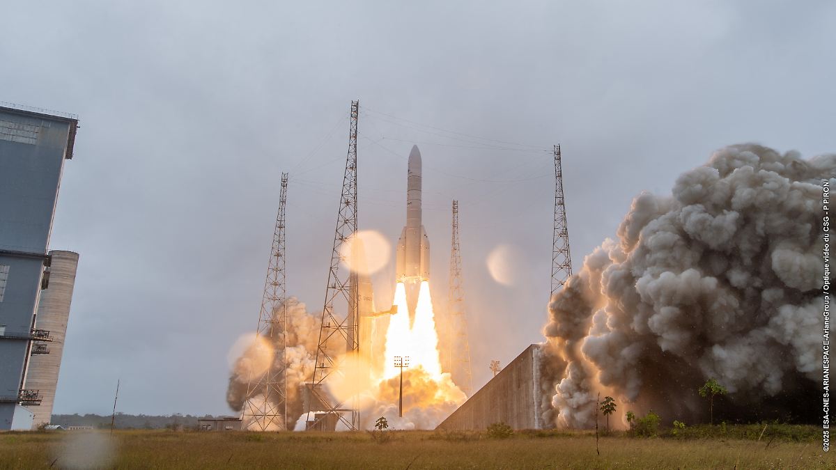 Trägerrakete Ariane 6 bringt Militärsatelliten ins All