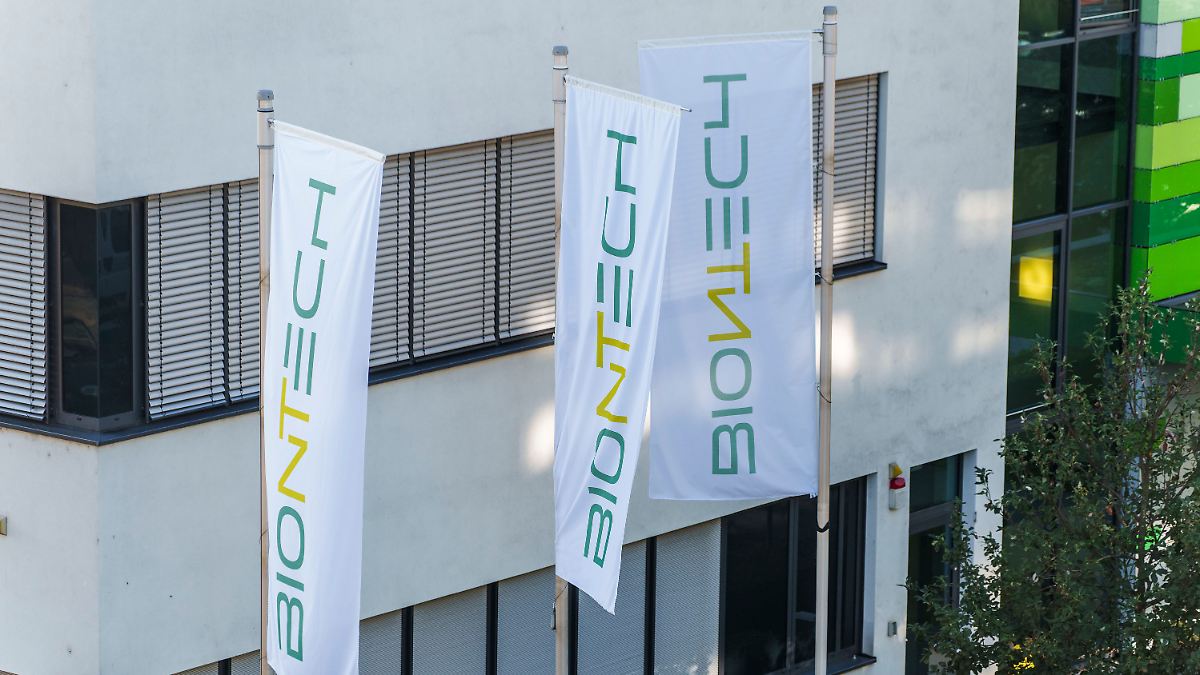 コロナパンデミックを通してブームの後：Biontechは何百万もの損失を犯し、ポジションを却下します