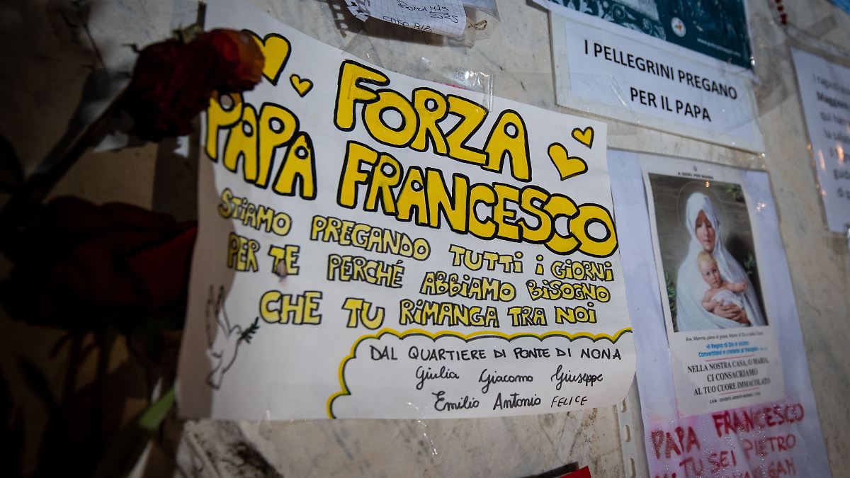 Papst "nicht mehr in unmittelbarer Gefahr"