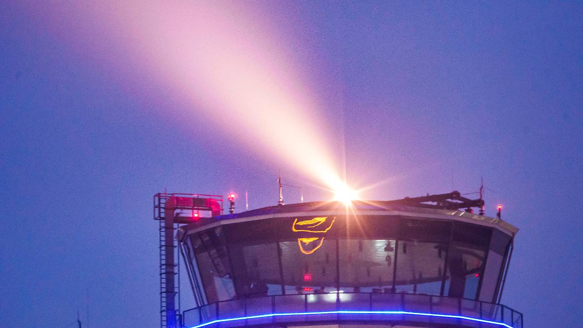 Auch Flüge in Frankfurt fallen aus - Schweizer stark betroffen