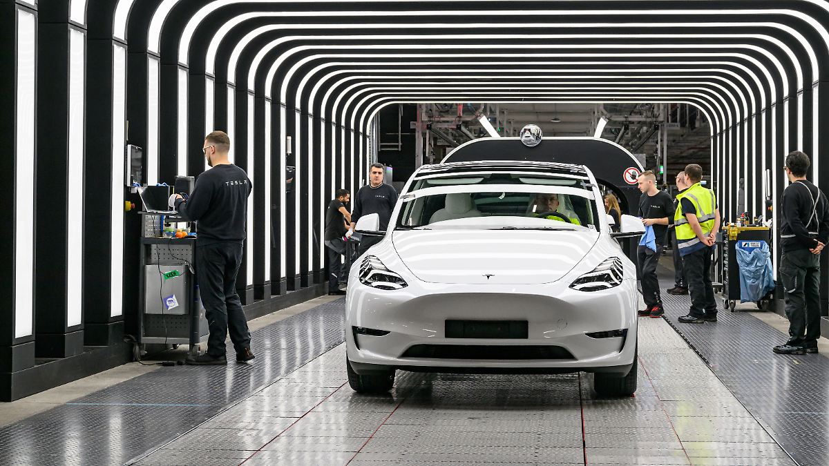 Tesla-Verkäufe brechen im April massiv ein