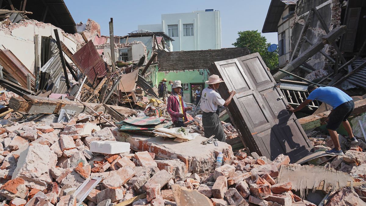 Verschüttete nach 90 Stunden aus Trümmern gerettet