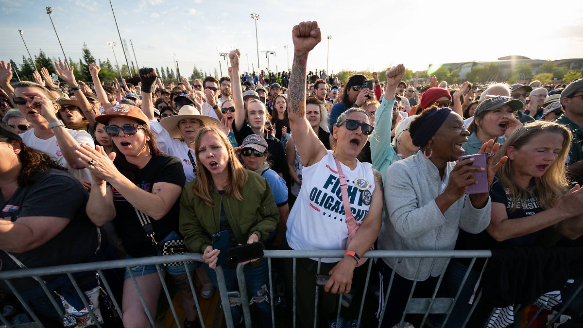 Linker Aufstand erreicht Parteispitze der Demokraten