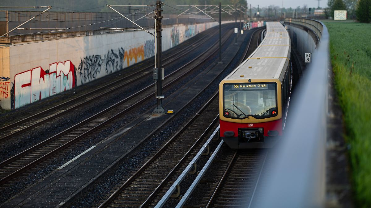 Zwei S-Bahn-Surfer in Berlin gestorben