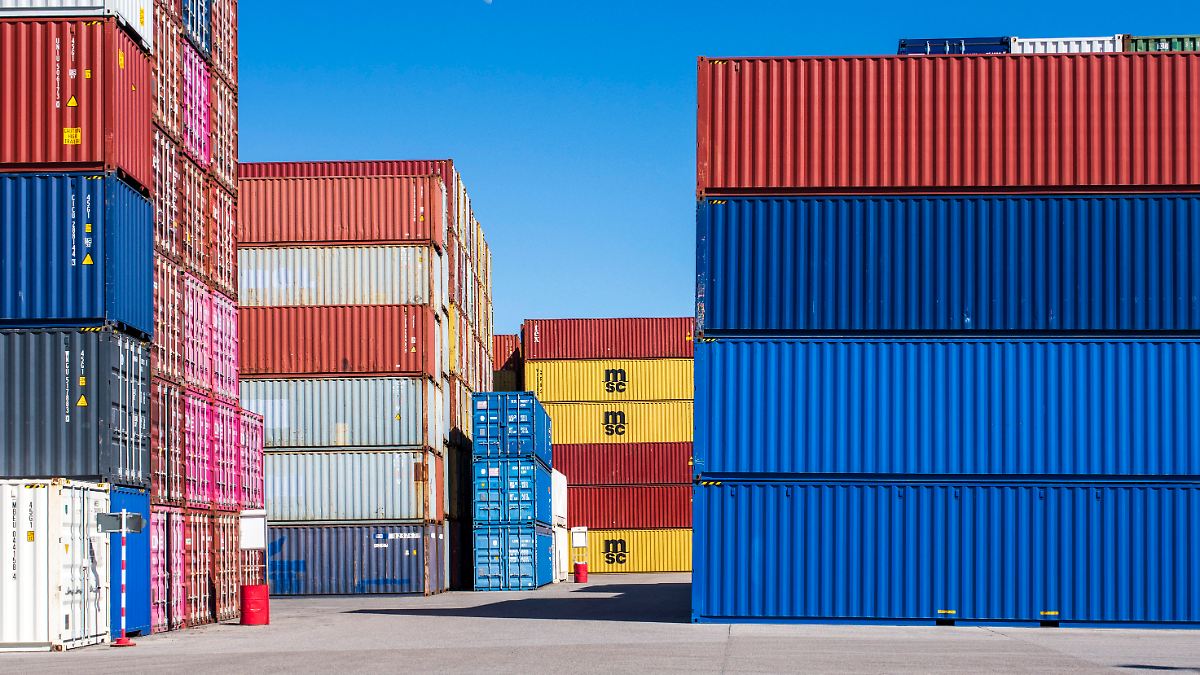 US-Unternehmen treiben mit Hamsterkäufen Handelsdefizit in die Höhe