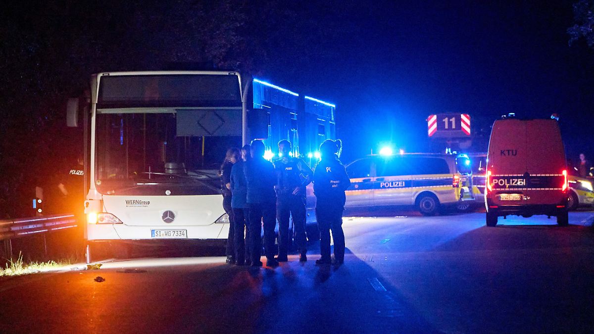 Gericht schickt Messerangreiferin von Siegen lebenslang in Haft