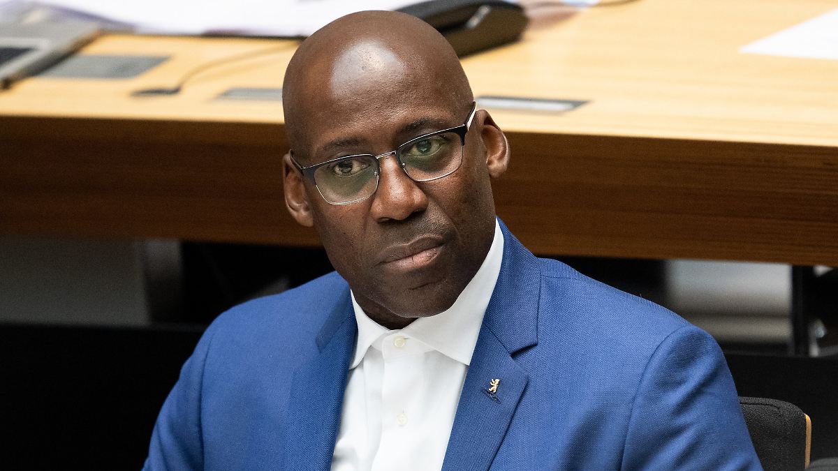 Berlins Kultursenator Joe Chialo tritt zurück