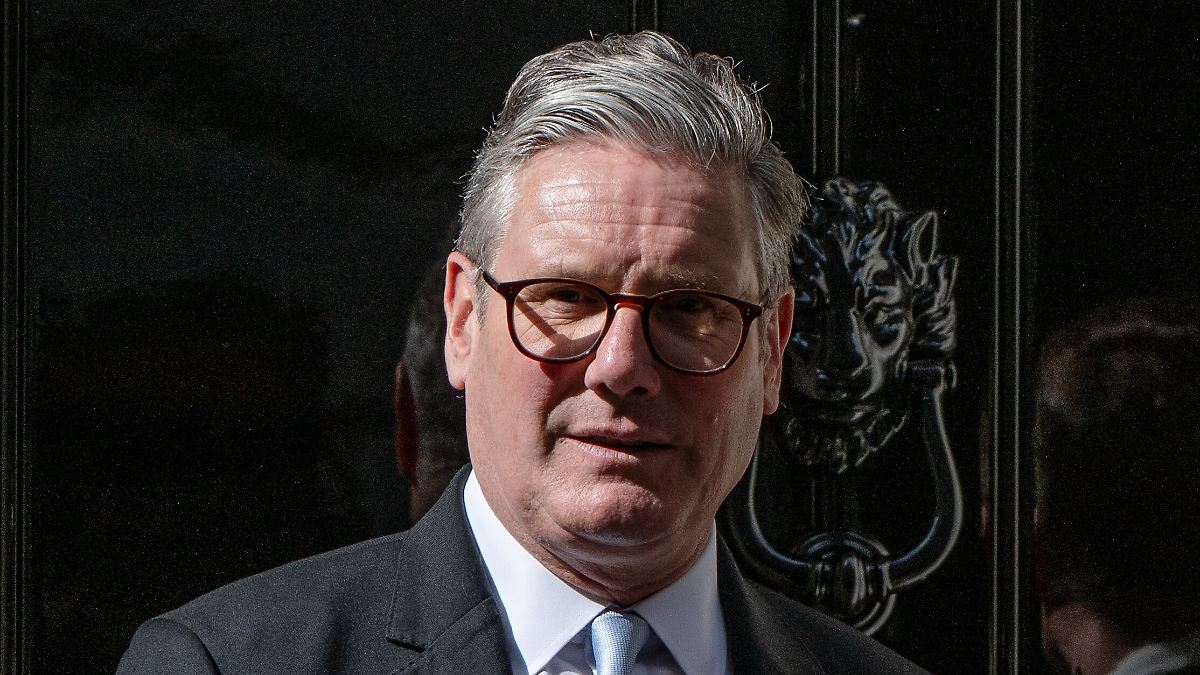 Es brennt zwei Mal bei Keir Starmer - Person festgenommen