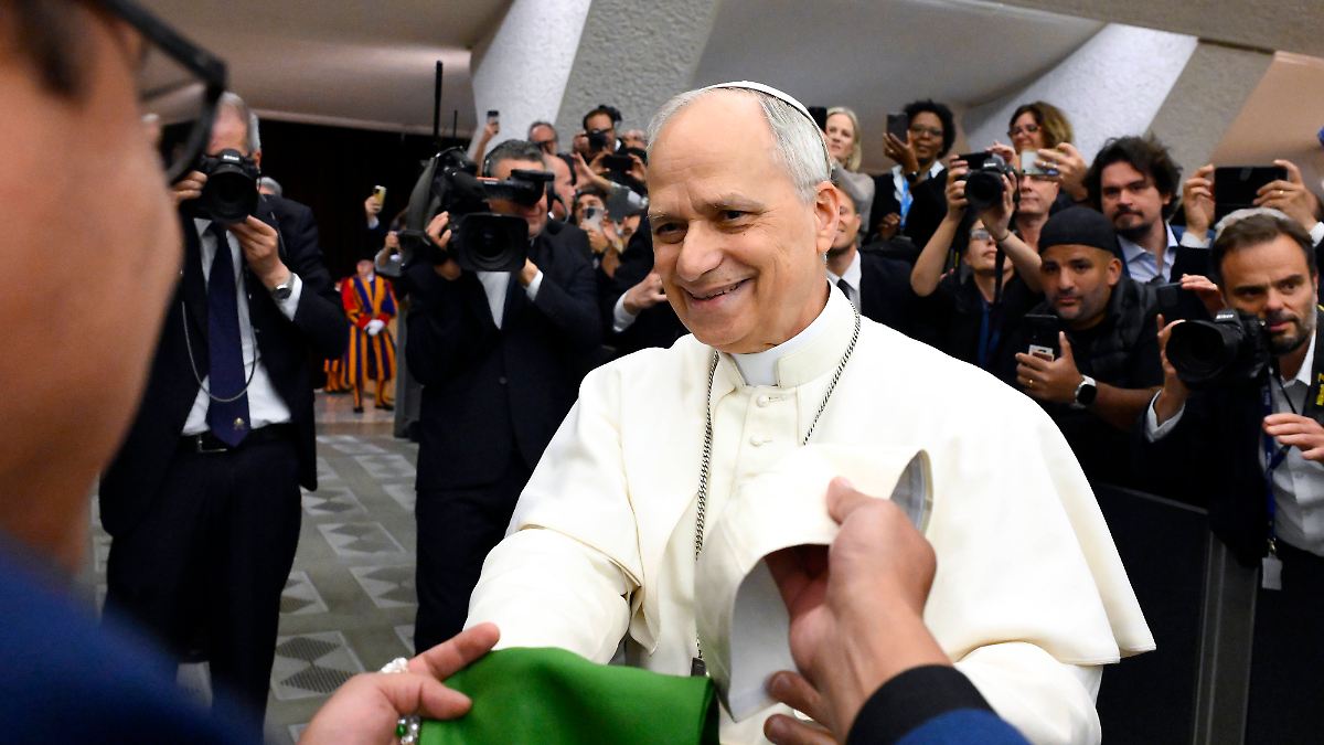 Forschende entschlüsseln die Papst-Formel