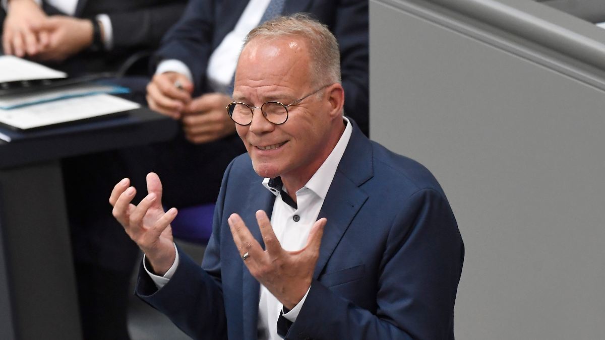 SPD-Fraktionschef attackiert Israel für Großoffensive