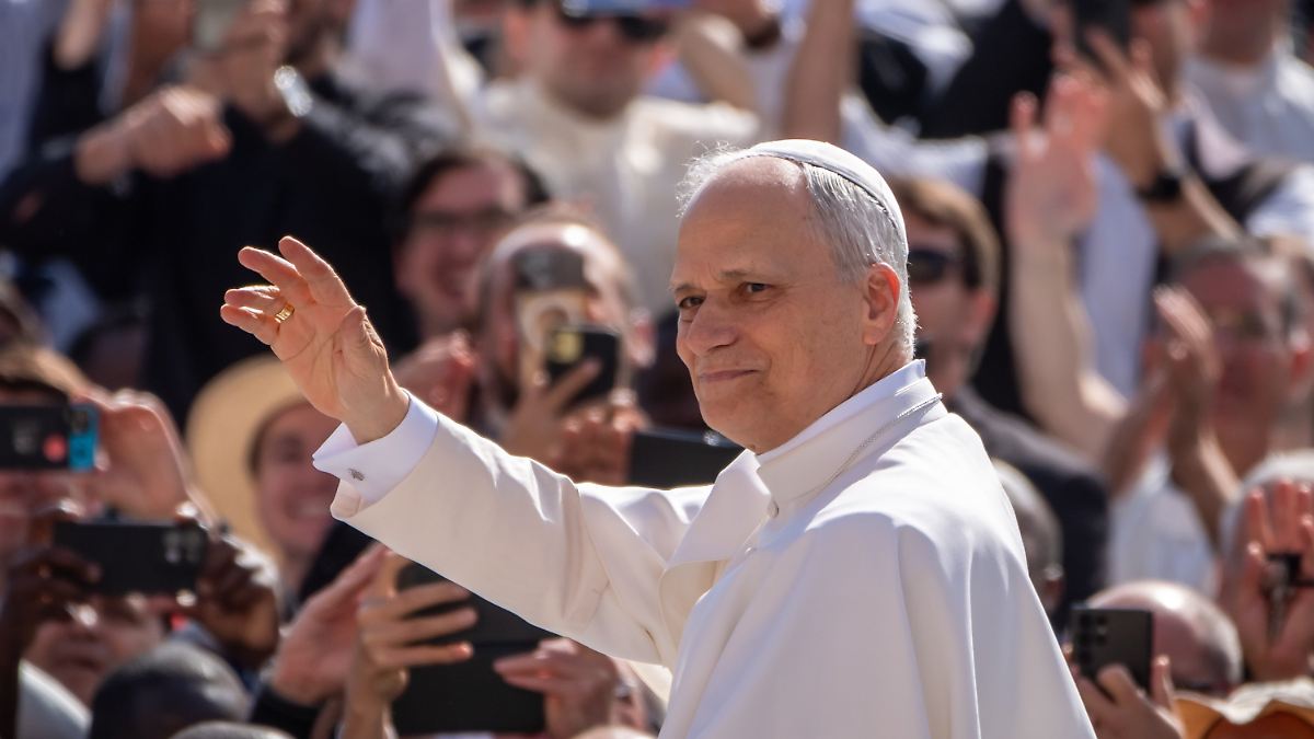 Papst Leo XIV. nutzt Amtseinführung für Appell