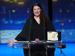 "In die Sonne schauen": Berliner Regisseurin Mascha Schilinski erhält Preis der Jury in Cannes
