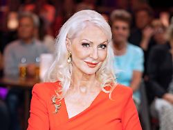 "Bin wieder im Gebrauch": Désirée Nick erklärt ihre Sex-Abstinenz für beendet