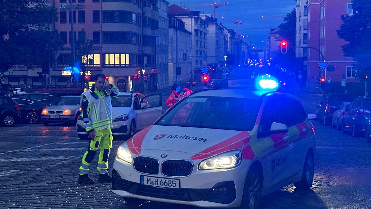 Polizei schießt Angreiferin nach Messerattacken in München nieder