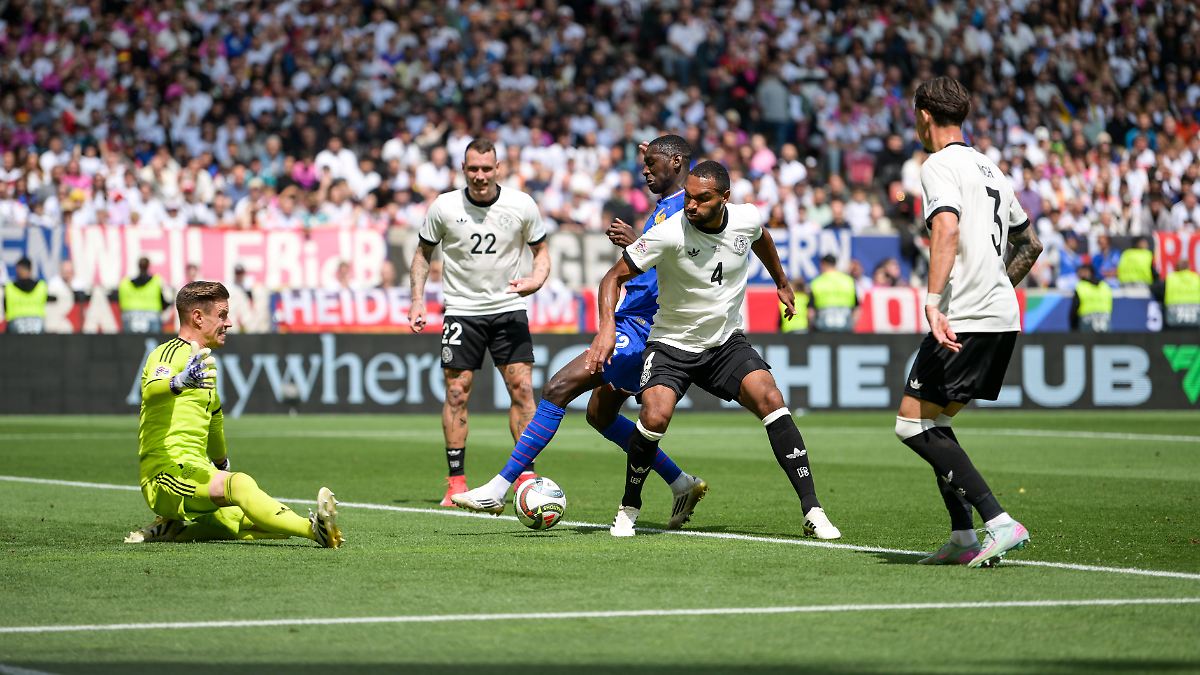 An alluring look from Melli Monaco