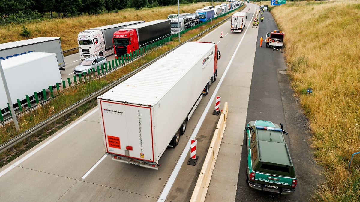 Polizei warnt vor größeren Staus wegen Grenzkontrollen zu Polen