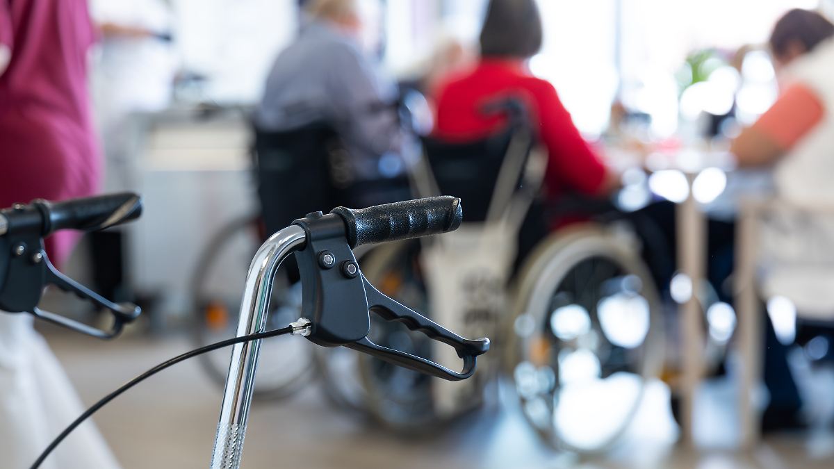 Pflegebeauftragte fordert Milliarden-Nachschlag von Klingbeil