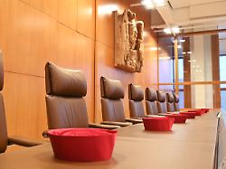 Nepričakovana zavrnitev pri izvolitvi sodnikov znova preusmerila pozornost na ustavno sodišče