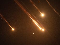 Völkerrechtsbruch im Krieg?: Iran soll Streumunition auf israelische Wohngebiete geschossen haben