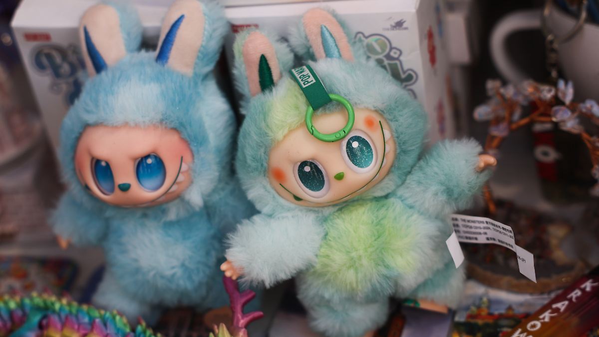 Fans pilgern zur Eröffnung des ersten Labubu-Stores in Deutschland