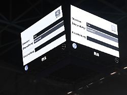 Ženska Bundesliga še vedno brez VAR sistema, v moški Bundesligi pa so podaljški tekem daljši.