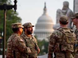 Trump schielt nach Chicago: Pentagon will Nationalgardisten in Washington bewaffnen