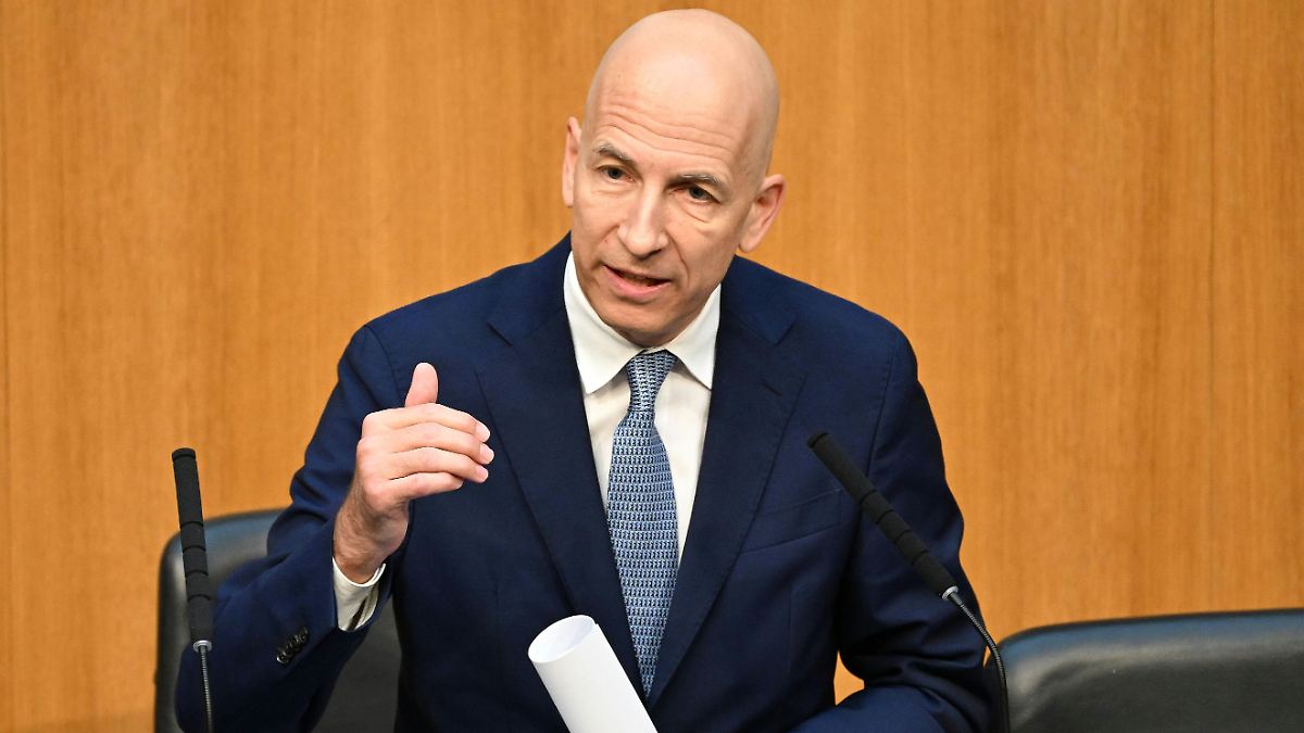 Neuer Notenbank-Chef in Österreich übernimmt - kommt ein Kurswechsel?