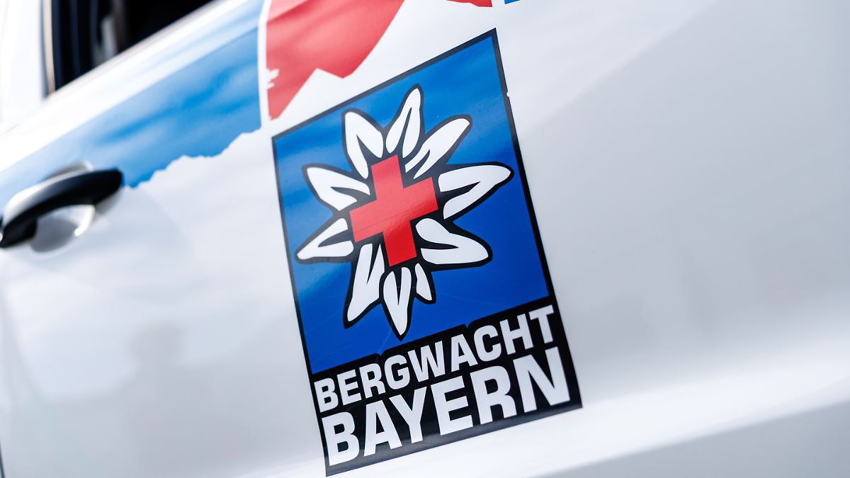 Erfahrener Kletterer stürzt in Bayern in den Tod