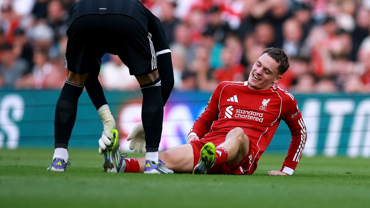 Florian Wirtz humpelt bei Sieg des FC Liverpool vom Platz