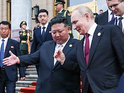 Despoten-Treffen in Peking: Putin lobt Kim für "heldenhaften" Kursk-Einsatz seiner Soldaten