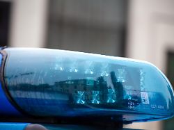 Lehrkraft muss ins Krankenhaus: Polizei meldet Großeinsatz an Berufsschule in Essen