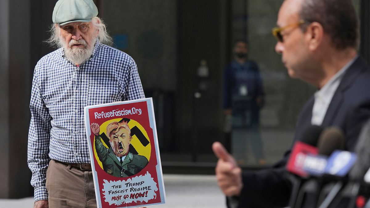 'Ne ganz normale Diktatur halt ...