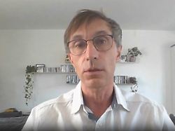 Vasily Astrov: Warum Russlands Wirtschaft eine Abkühlung erlebt