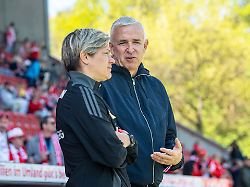 Ärger bei Union-Boss Zingler: "Frauenfußball wird kleingehalten" in Deutschland