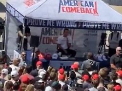 Verdächtiger festgenommen: Trump-Verbündeter Charlie Kirk bei Veranstaltung niedergeschossen