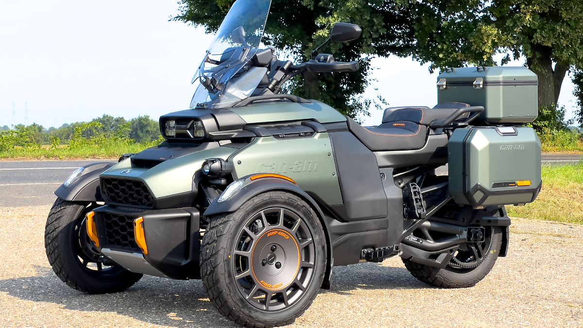 Damit-f-llt-man-garantiert-auf-Can-Am-Canyon-Redrock-ein-Bolide-mit-drei-R-dern