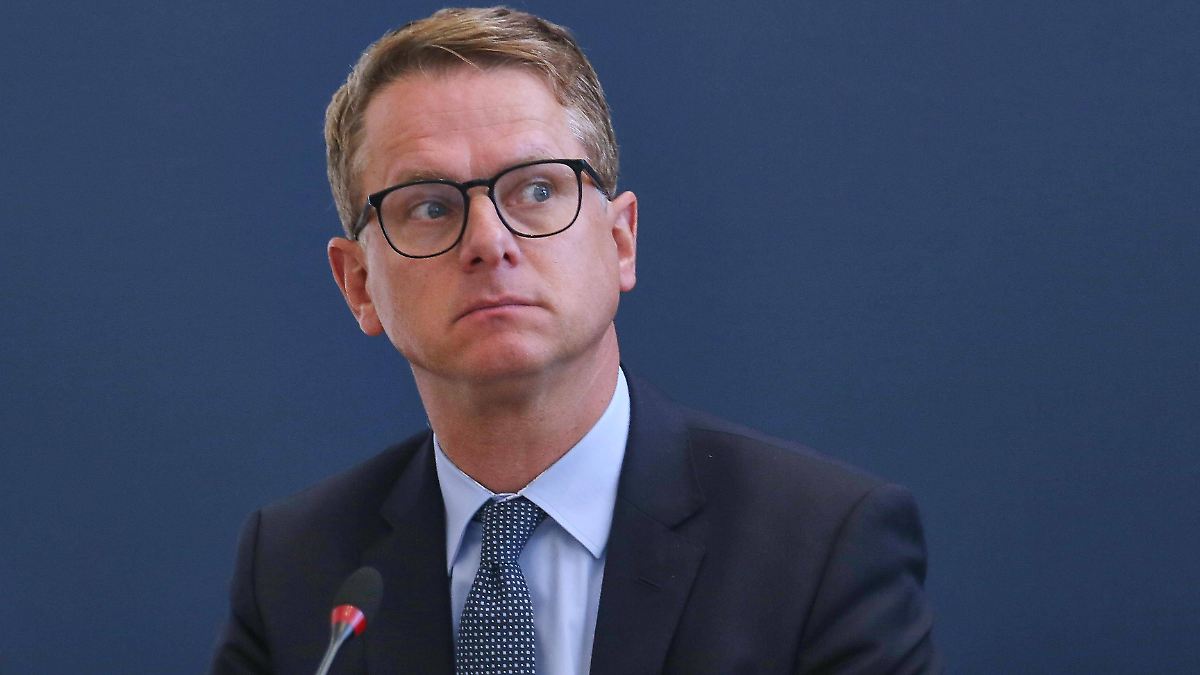 Aufstocken-bei-Minijobs-Linnemann-will-B-rgergeldbezug-f-r-EU-Ausl-nder-erschweren