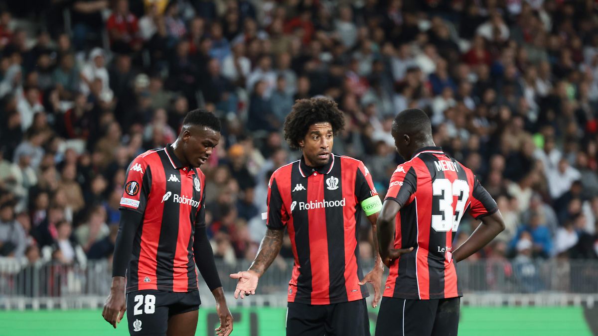 Der-ewige-Dante-Ex-Bayern-Star-stellt-Europa-League-Rekord-auf