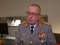 Generalinspekteur Breuer: "Wir sind verteidigungsfähig"