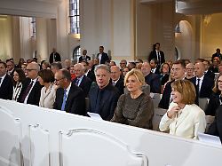 Julia Klöckner in Jörg Pilawa prvič javno kot par na praznovanju dneva nemške enotnosti