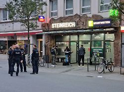 Täter auf der Flucht: Schüsse auf Marktplatz in Gießen - mehrere Verletzte