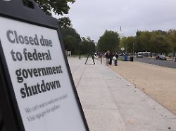 Bereits Tausende gekündigt: Gericht stoppt Trumps Massenentlassungen im Shutdown