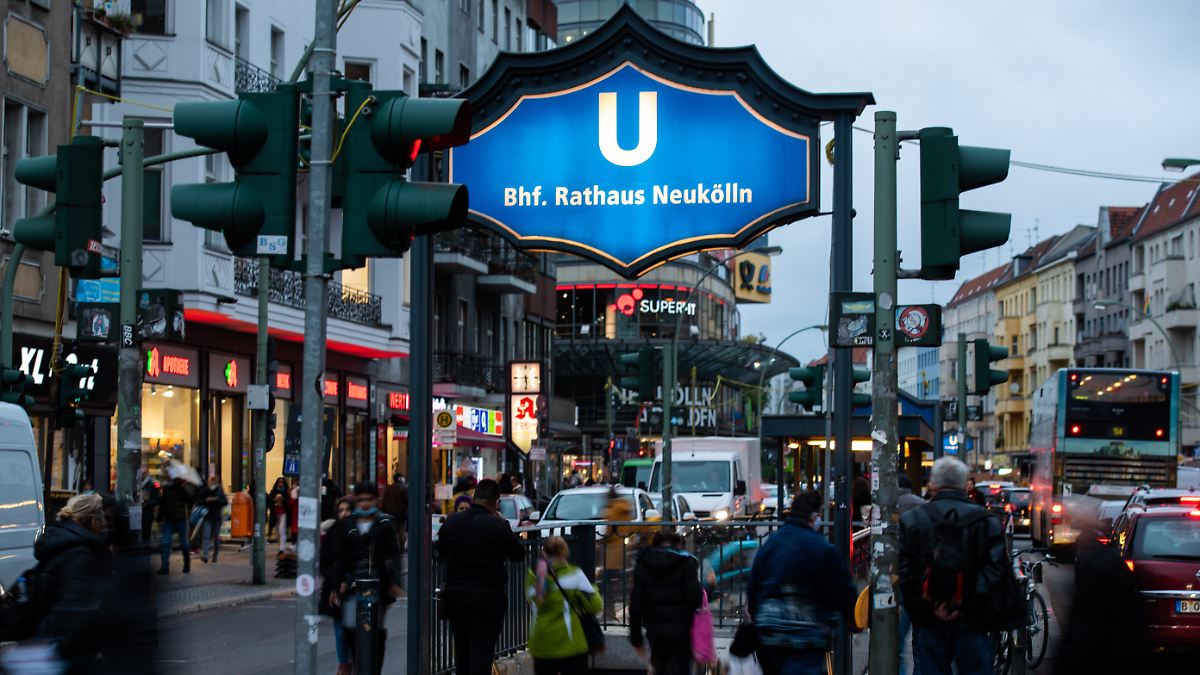 Beginnt ab 40 die "freudlosere Lebenshälfte"?