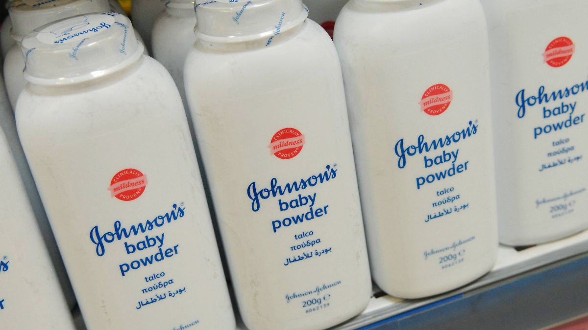 Milliardenklage in UK: Babypuder von Johnson & Johnson soll krebserregend sein
