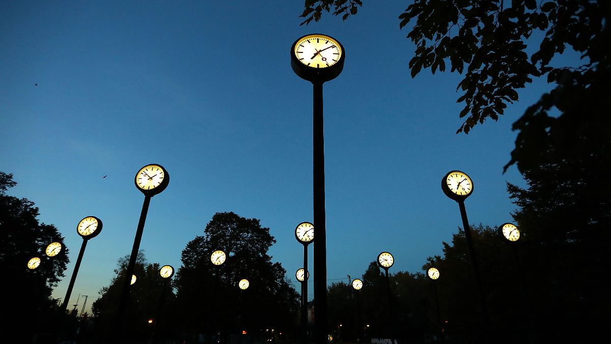 Von Sommer- auf Normalzeit: Zeitumstellung verstellt auch die innere Uhr