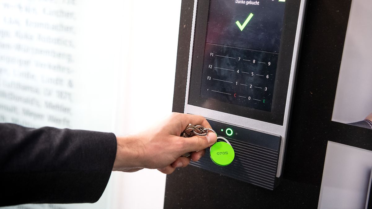 Studie: Geplante Überstundenregelung nutzt vor allem Männern