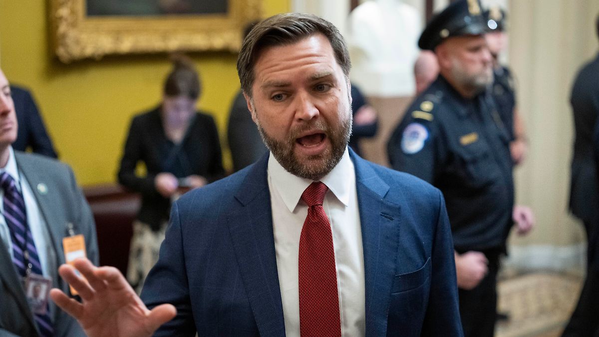 Vance widerspricht eigenem Finanzminister: Soldaten sollen Sold kriegen