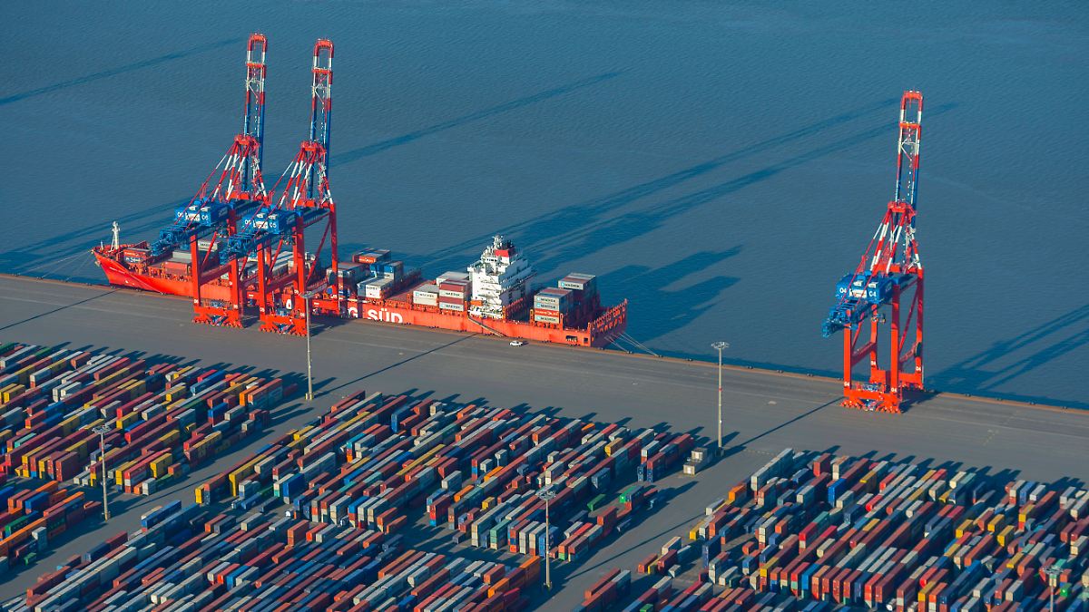 Knapp-an-einer-Rezession-vorbei-Deutsche-Wirtschaft-stagniert-im-dritten-Quartal