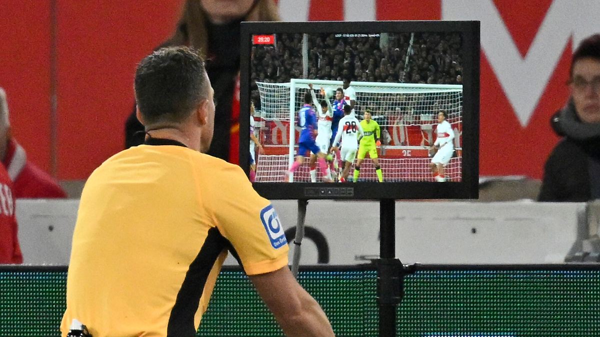 Schiri-Boss schlägt "VAR light" für DFB-Pokal vor